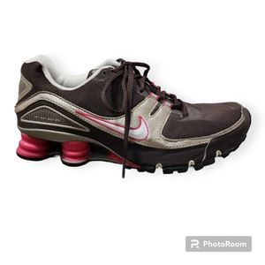 Women's NIKE SHOX SHOE